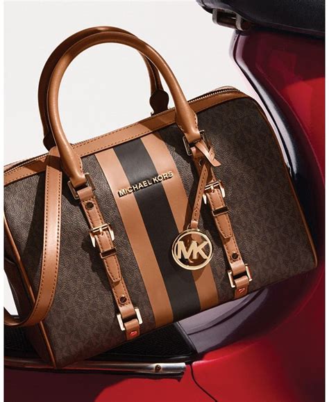 michael kors bedford signature travel duffle satchel|Michael Kors Women's Bedford Travel Duffle Satchel Bag .